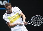 英雄联盟总决赛门票-拉沃尔杯横扫戴维斯杯，梅德韦杰夫扛起全队