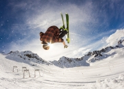 LOL决赛-唯一绿茵场，当欧冠淘汰赛遇见国家意志—巴拉圭式铁壁全面压制加纳黑星的战术革命