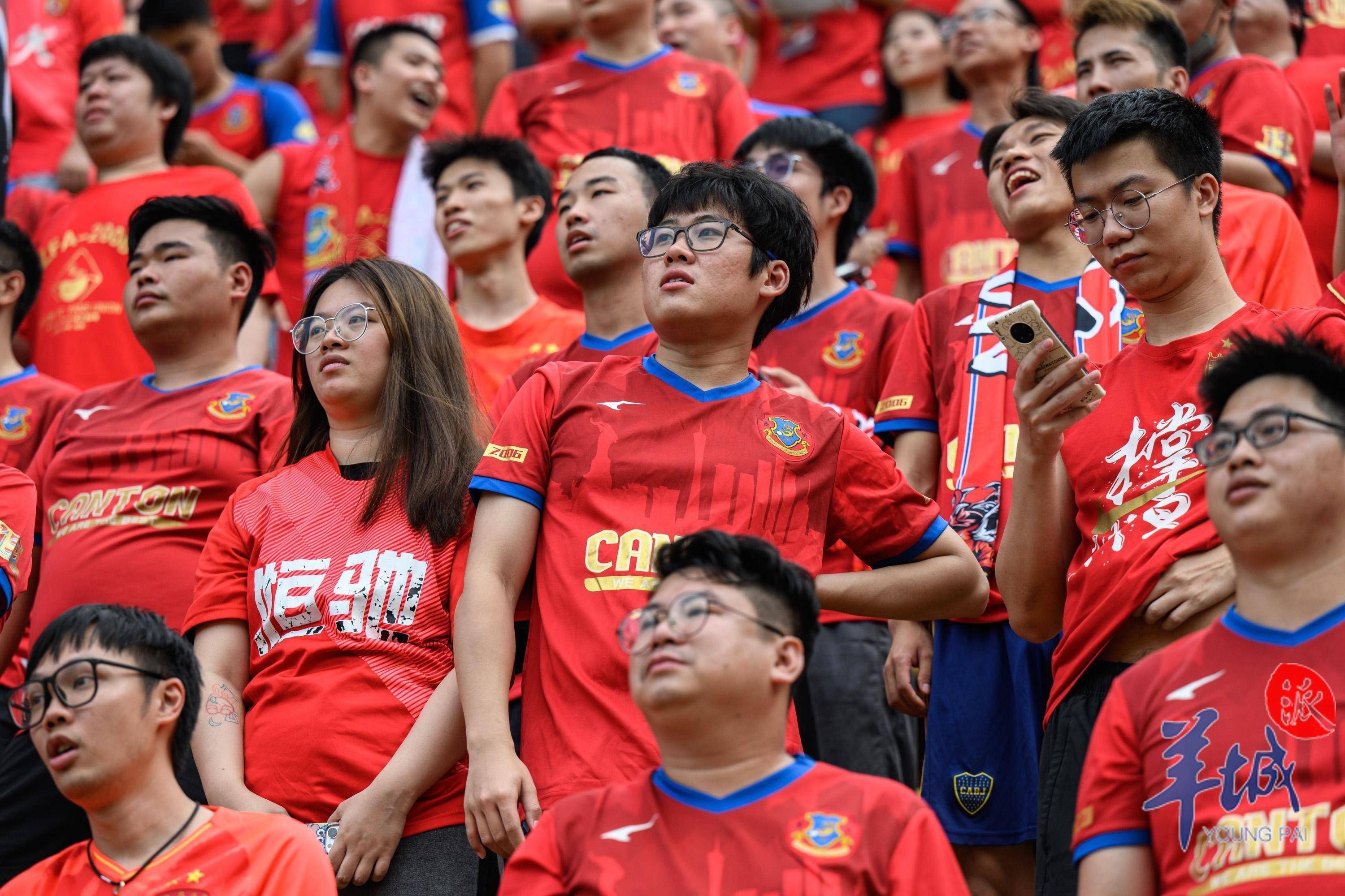 包含体育赛事精彩上演,球迷欢呼不断的词条 包含体育赛事精彩上演,球迷欢呼不断的词条