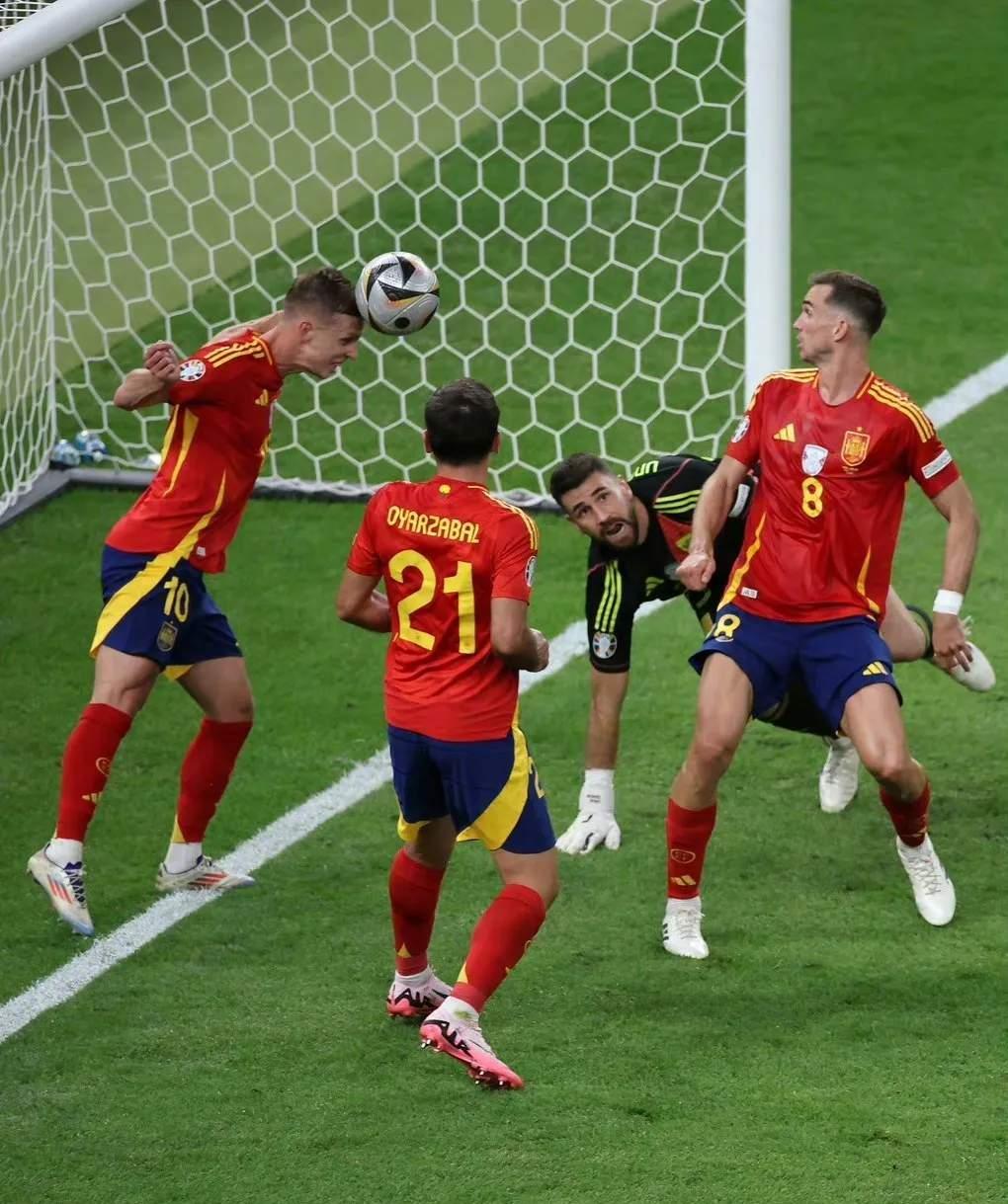 关于英格兰险胜阿根廷,莱万关键制胜的信息 关于英格兰险胜阿根廷,莱万关键制胜的信息