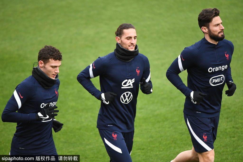 法国队碾压印度队，黄鸭组合统治全场