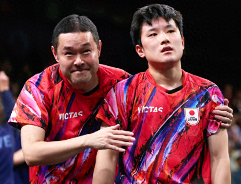 德国队鏖战法国队,张本智和惊艳四座 德国队鏖战法国队,张本智和惊艳四座