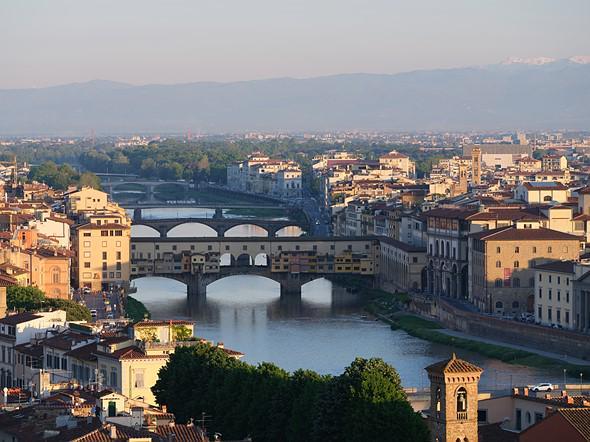 佛罗伦萨中场偶像回归,球迷热切期待他的表现 佛罗伦萨中场偶像回归,球迷热切期待他的表现