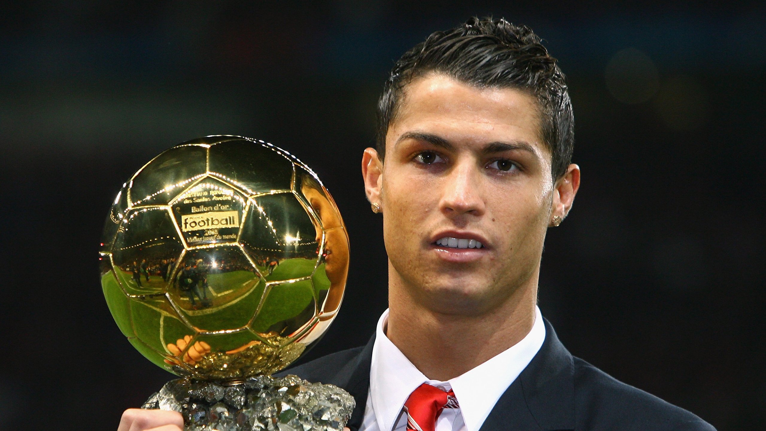 非洲霸主塞内加尔碾压安哥拉，内马尔英超争冠战独揽乾坤