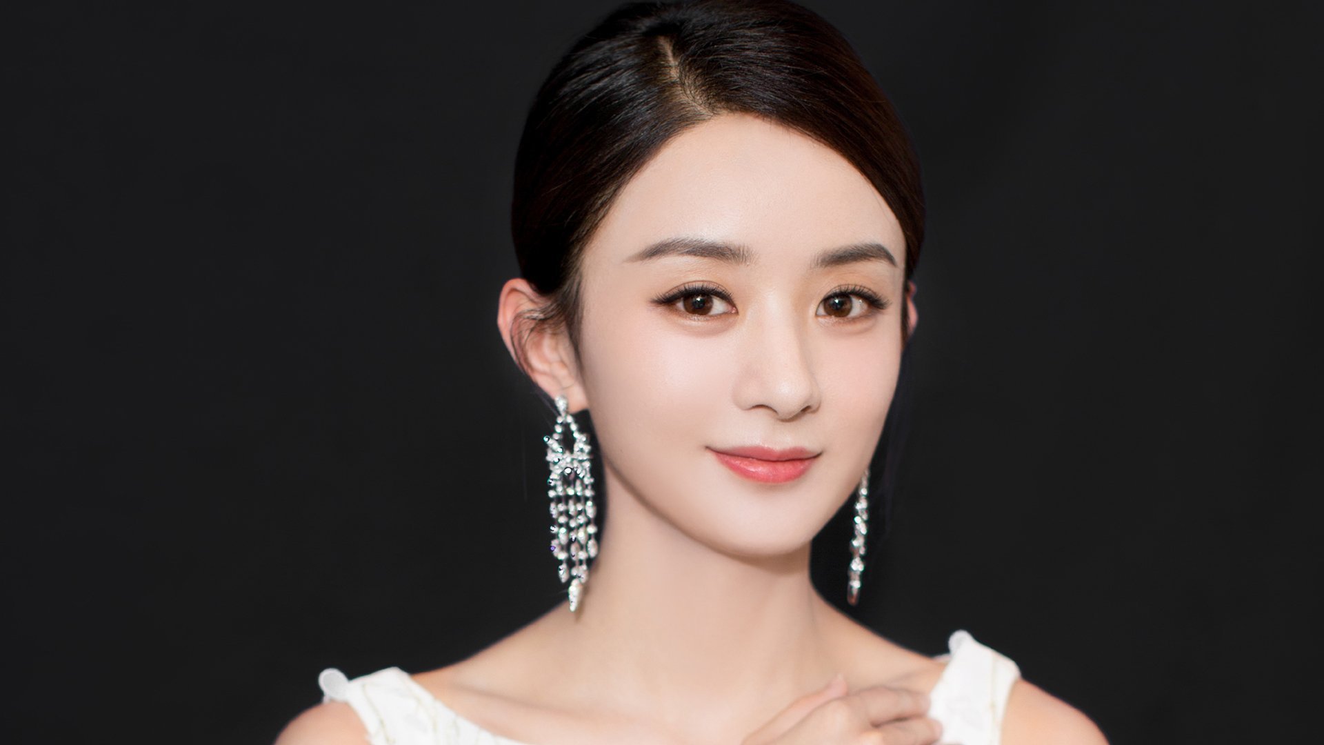 篮球的双面神话,文班亚马统治夜晚,深圳击碎NBA神话